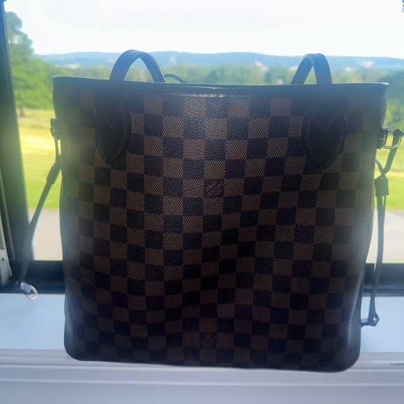 100% authentic Louis Vuitton Damier Neverfull GM - ballerina pink interior 💓 - Picture 2 of 14